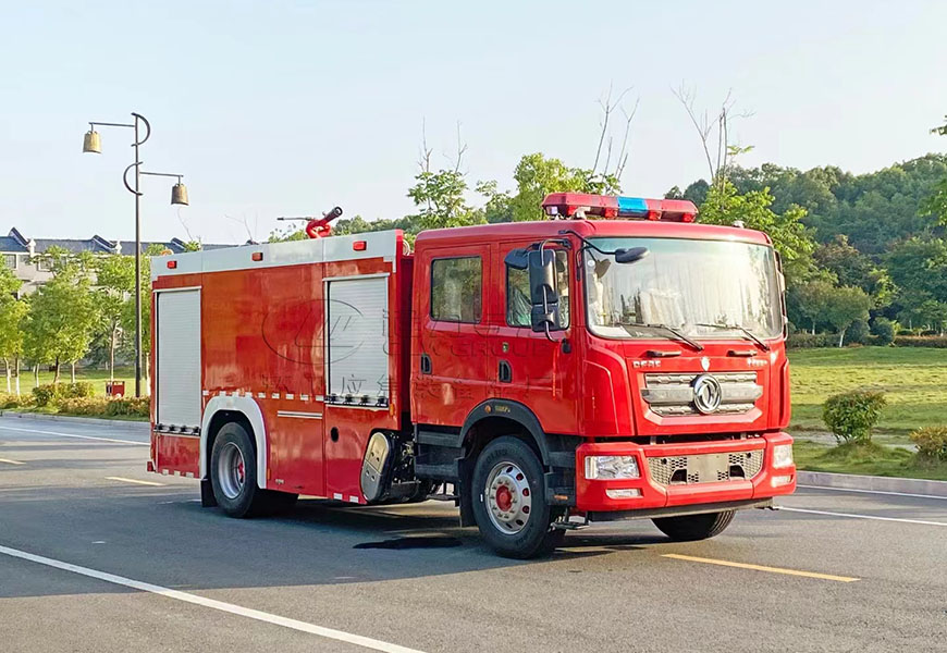 國六東風(fēng)6噸多利卡D9泡沫消防車
